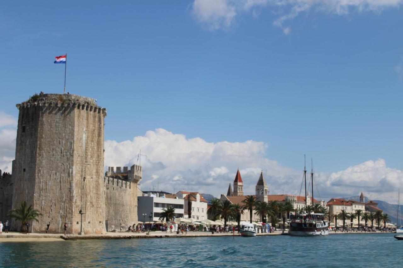 Apartments Villa Macola Trogir Ngoại thất bức ảnh