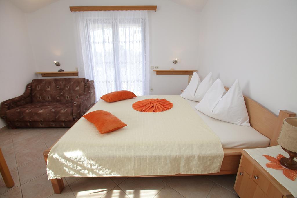 Apartments Villa Macola Trogir Ngoại thất bức ảnh