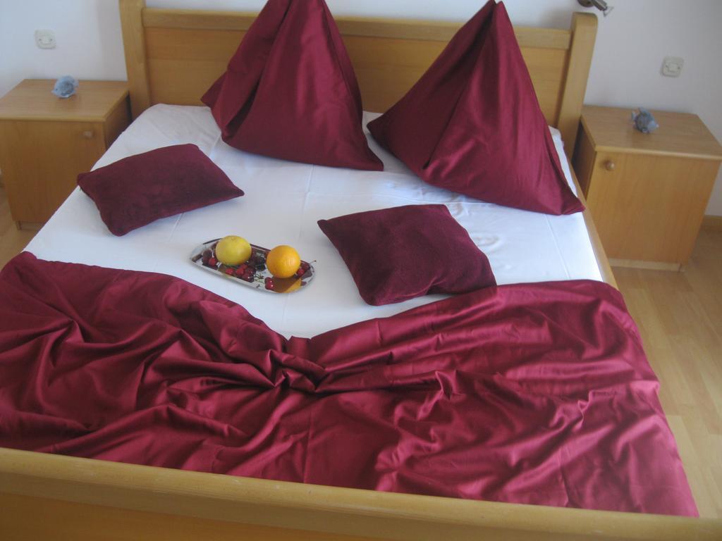 Apartments Villa Macola Trogir Ngoại thất bức ảnh