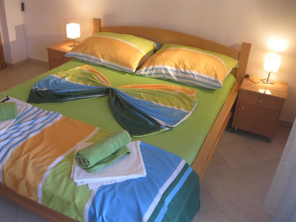Apartments Villa Macola Trogir Ngoại thất bức ảnh